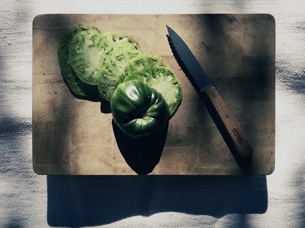 tranches de tomates vertes